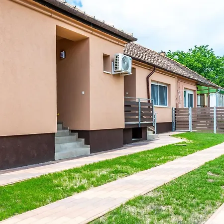 Nemeth Апартаменты *